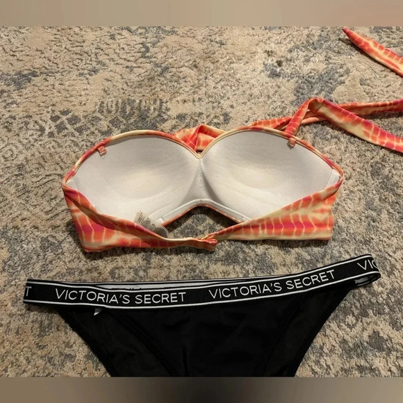 Victoria Secret Swimsuit- 4 tops, 1 bottom - Picture 7 of 12